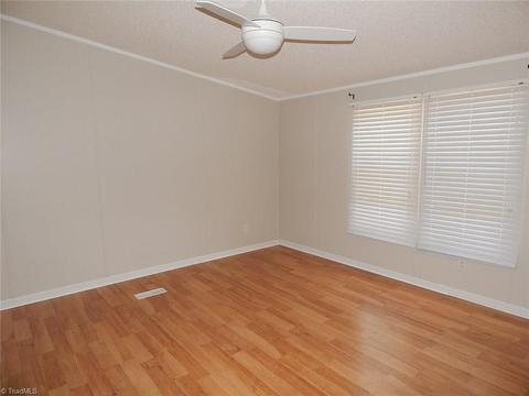 227 Simmons Rd, Pilot Mountain, NC 27041 photo 12