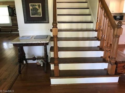 2021 Mountain View Rd, King, NC 27021 photo 4