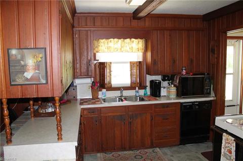 926 Caves Mill Rd, Dobson, NC 27017 photo 5