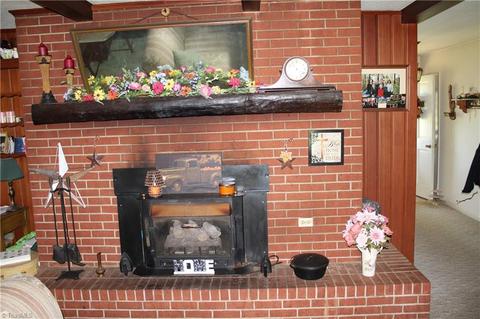 926 Caves Mill Rd, Dobson, NC 27017 photo 7
