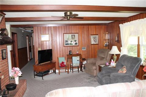 926 Caves Mill Rd, Dobson, NC 27017 photo 6