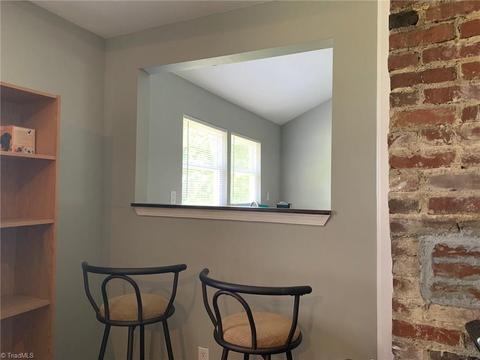 822 Pine Circle Dr, High Point, NC 27265 photo 8