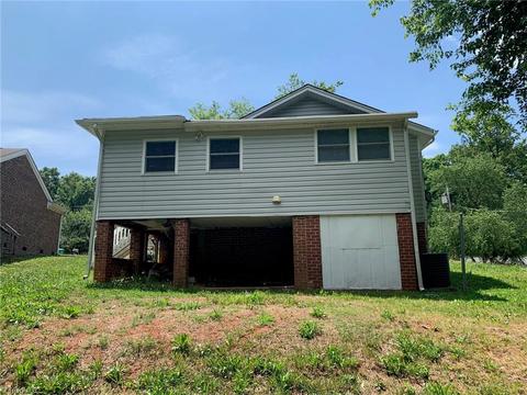 822 Pine Circle Dr, High Point, NC 27265 photo 21
