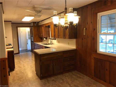 144 Sunset Rd, Clemmons, NC 27012 photo 3