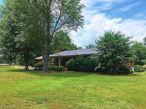 959 Shell Rd, Thomasville, NC 27360 photo 3