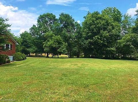 959 Shell Rd, Thomasville, NC 27360 photo 6
