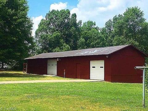 959 Shell Rd, Thomasville, NC 27360 photo 7