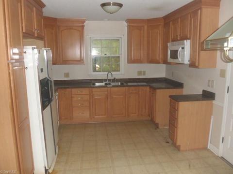 4161 Witherow Rd, Winston Salem, NC 27106 photo 4