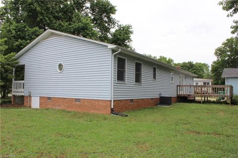 6644 Meadow Dr, Trinity, NC 27370 photo 14
