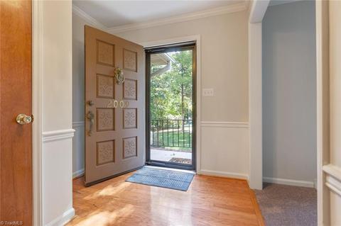 2009 Hunterwoods Dr, High Point, NC 27265 photo 4