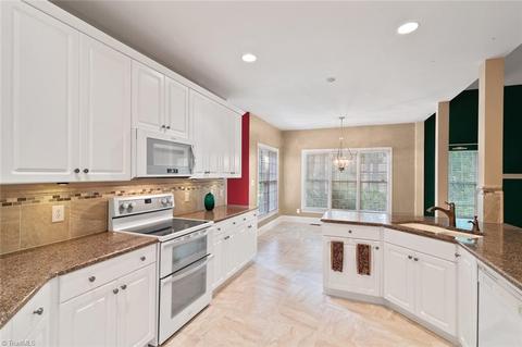 3916 Wesseck Rd, High Point, NC 27265 photo 7