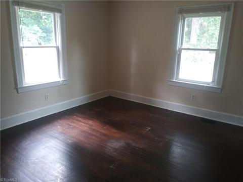 1840 Cedrow Dr, High Point, NC 27260 photo 7