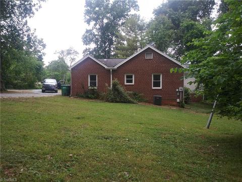 1840 Cedrow Dr, High Point, NC 27260 photo 3