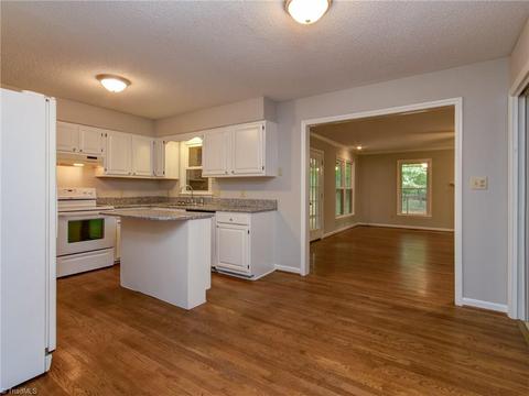 2601 Gordon Rd, High Point, NC 27265 photo 6
