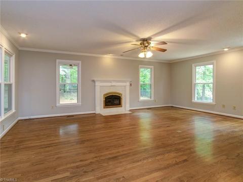 2601 Gordon Rd, High Point, NC 27265 photo 3