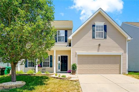 830 Hedgepath Ter, High Point, NC 27265 photo 2