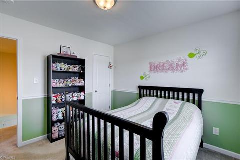 830 Hedgepath Ter, High Point, NC 27265 photo 23