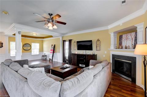 830 Hedgepath Ter, High Point, NC 27265 photo 6