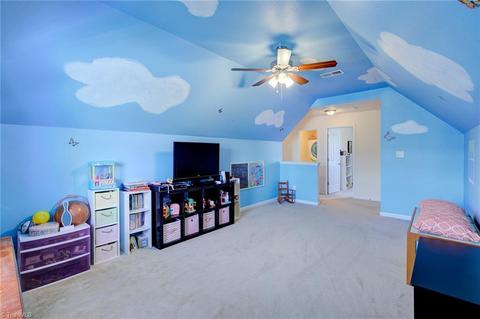830 Hedgepath Ter, High Point, NC 27265 photo 17