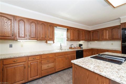 6901 August Dr, Clemmons, NC 27012 photo 17