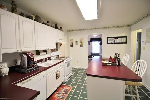 304 Druid St, High Point, NC 27265 photo 6