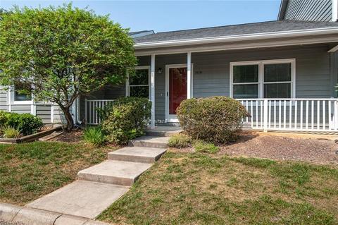 3031 Windchase Ct, High Point, NC 27265 photo 1