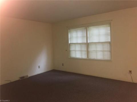 907 Denny St, High Point, NC 27262 photo 10