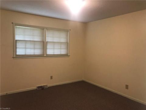 907 Denny St, High Point, NC 27262 photo 11