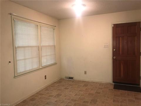 907 Denny St, High Point, NC 27262 photo 8