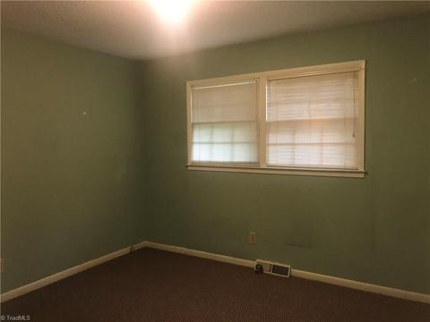 907 Denny St, High Point, NC 27262 photo 13