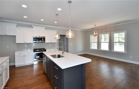 2784 Bartlett Ln, Clemmons, NC 27012 photo 3
