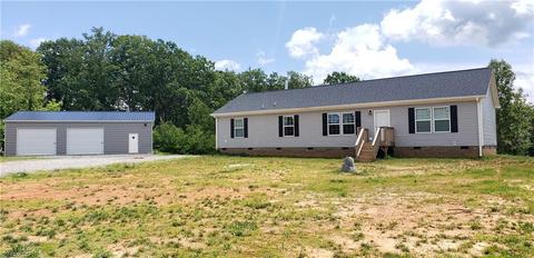 1067 Snow Loop, Walnut Cove, NC 27052 photo 1
