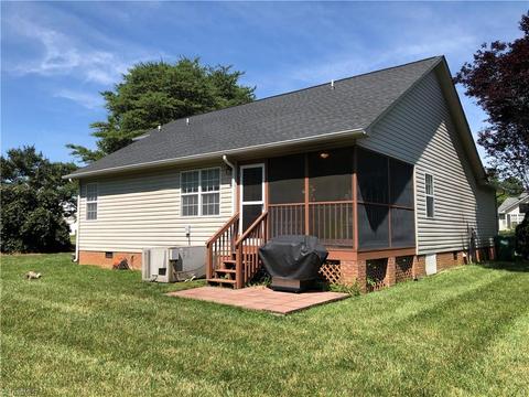 4200 Somma Ct, High Point, NC 27265 photo 2