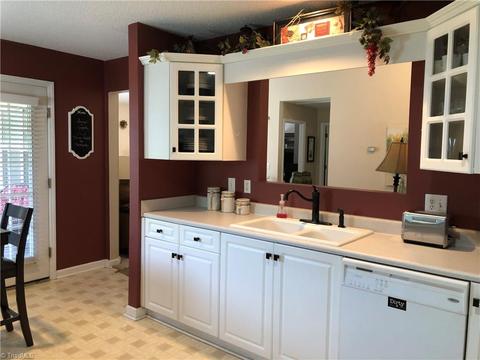 4200 Somma Ct, High Point, NC 27265 photo 8