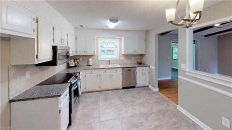 7013 Lanvale Ct, Clemmons, NC 27012 photo 11