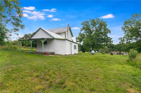 5767 Tobacco Rd, Trinity, NC 27370 photo 4
