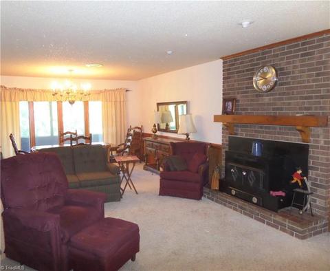 134 Jays Meadow Ln, Purlear, NC 28665 photo 12