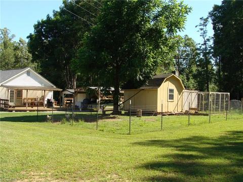 111 Honey Tree Ln, Traphill, NC 28685 photo 14