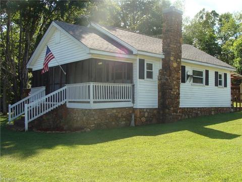 111 Honey Tree Ln, Traphill, NC 28685 photo 1