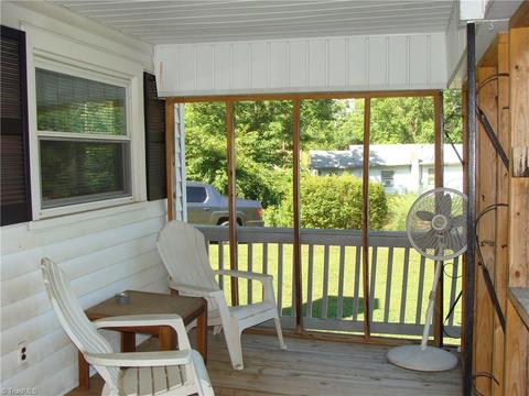 111 Honey Tree Ln, Traphill, NC 28685 photo 28