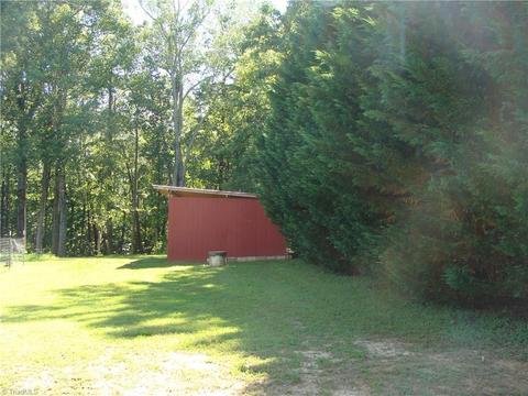 111 Honey Tree Ln, Traphill, NC 28685 photo 13