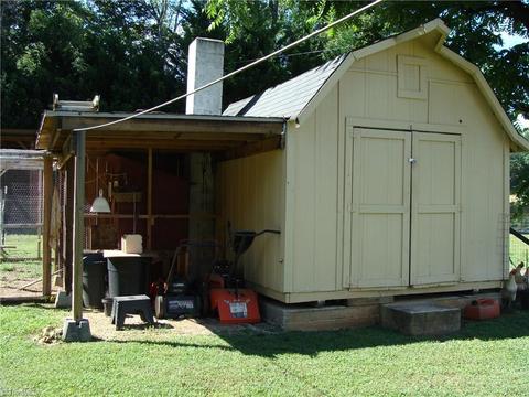 111 Honey Tree Ln, Traphill, NC 28685 photo 9