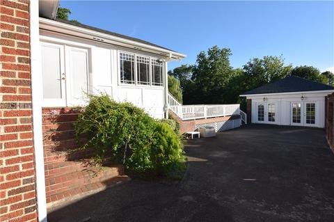 604 W Main St, Pilot Mountain, NC 27041 photo 2
