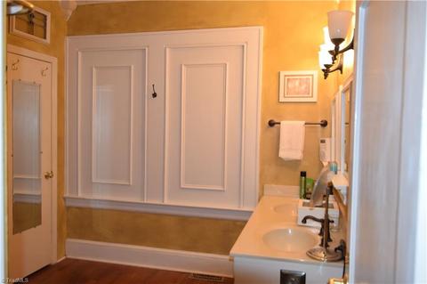 604 W Main St, Pilot Mountain, NC 27041 photo 19