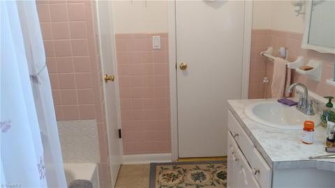 1402 E Meadow Rd, Eden, NC 27288 photo 13