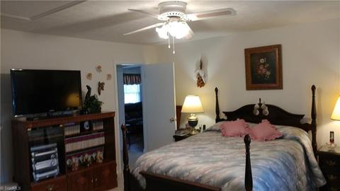 1402 E Meadow Rd, Eden, NC 27288 photo 12