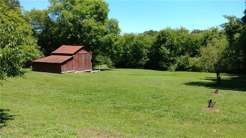 1402 E Meadow Rd, Eden, NC 27288 photo 18