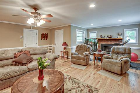 1204 Bescher Chapel Rd, Trinity, NC 27370 photo 2