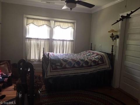 403 W Main St, Pilot Mountain, NC 27041 photo 13