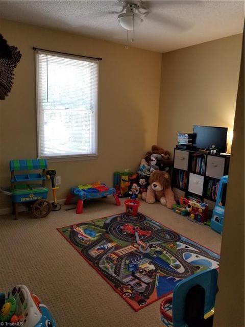 137 Jotish Dr, Pinnacle, NC 27043 photo 9